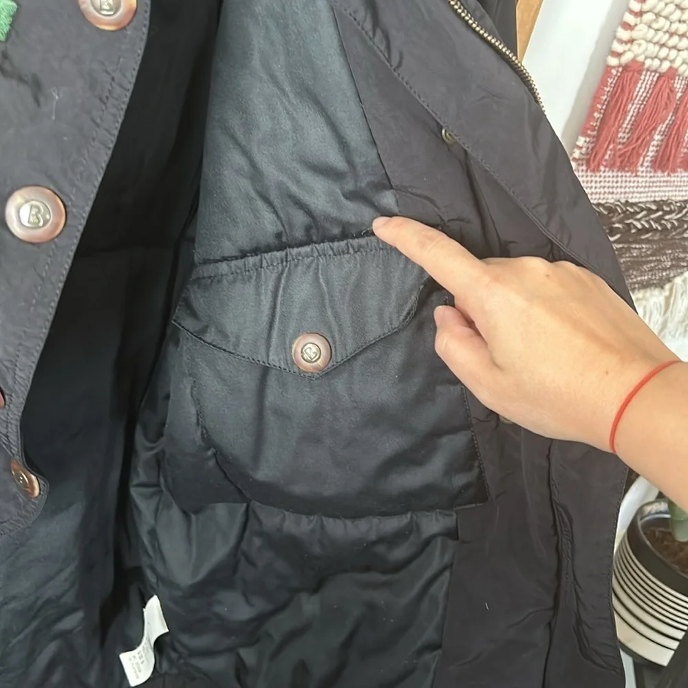 Vintage Bogner Embroidered details Ski Puffer Jacket. Size L